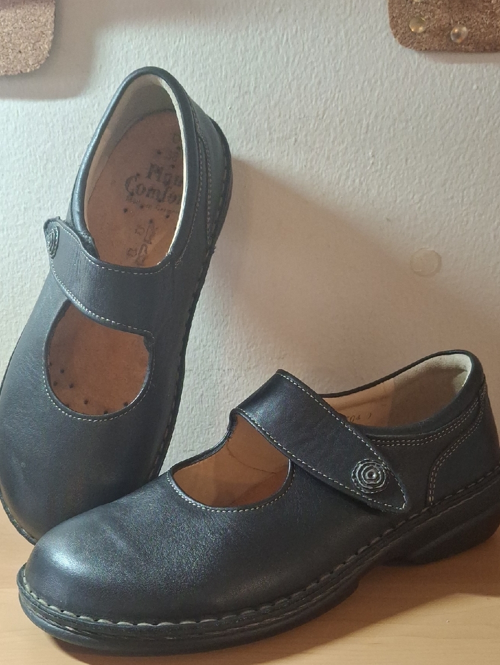 Finn Comfort Black Leather Mary Jane Strap Flats